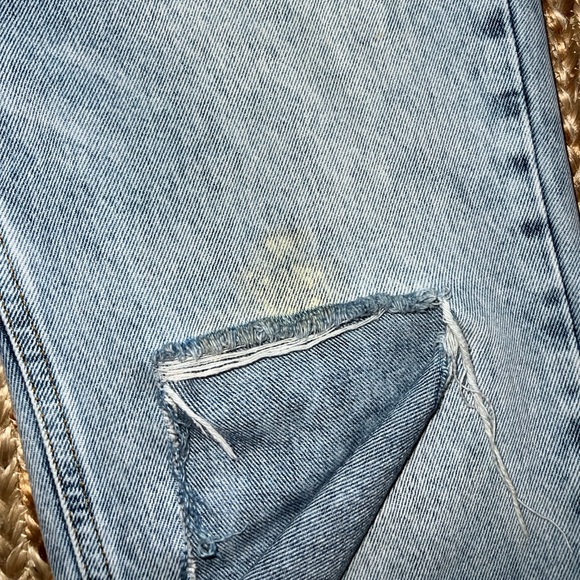 NA-KD Open Knee Straight High Waist Jeans - Picture 5 of 5